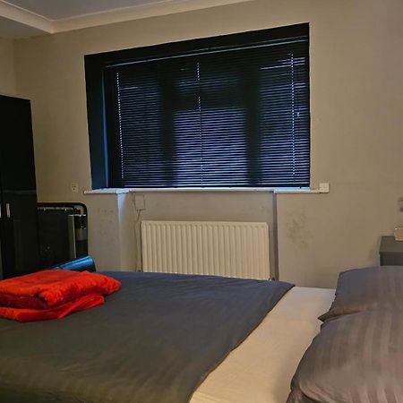 לונדון 33 Camden Square - Double Room מראה חיצוני תמונה